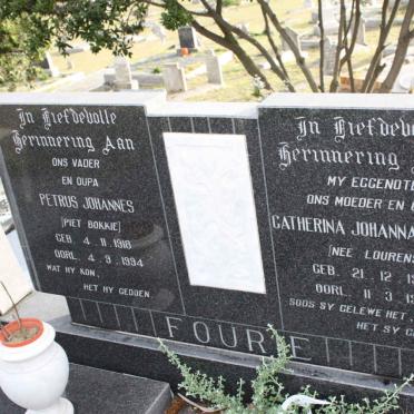 FOURIE Petrus Johannes 1918-1994 &amp; Catherina Johanna Maria LOURENS 1920-1980