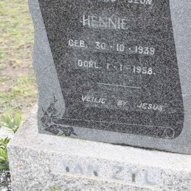 ZYL Hennie, van 1939-1958