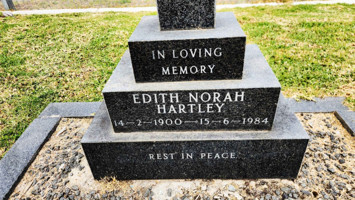 HARTLEY Edith Norah 1900-1984