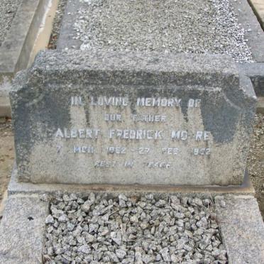 MOORE Albert Fredrick 1862-1952