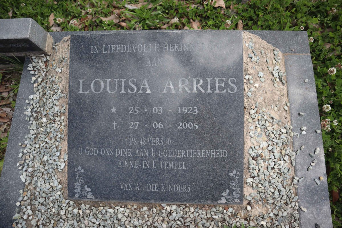 ARRIES Louisa 1923-2005