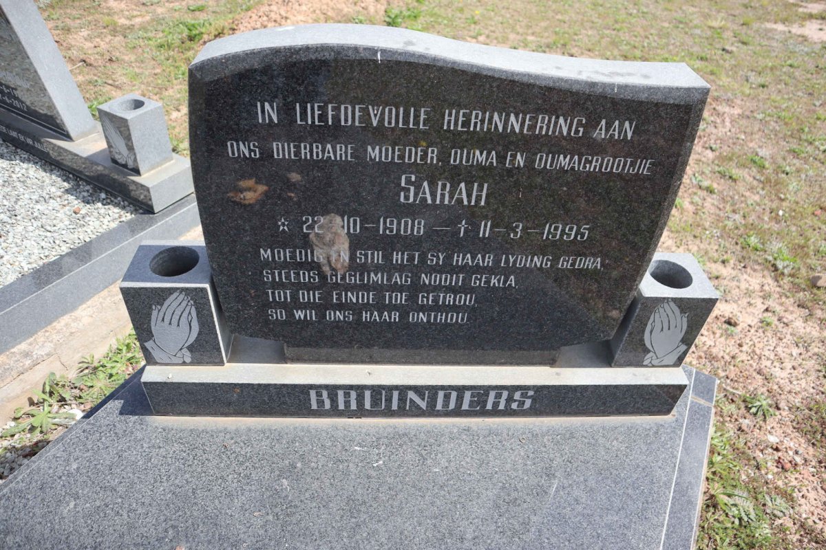 BRUINDERS Sarah 1908-1995