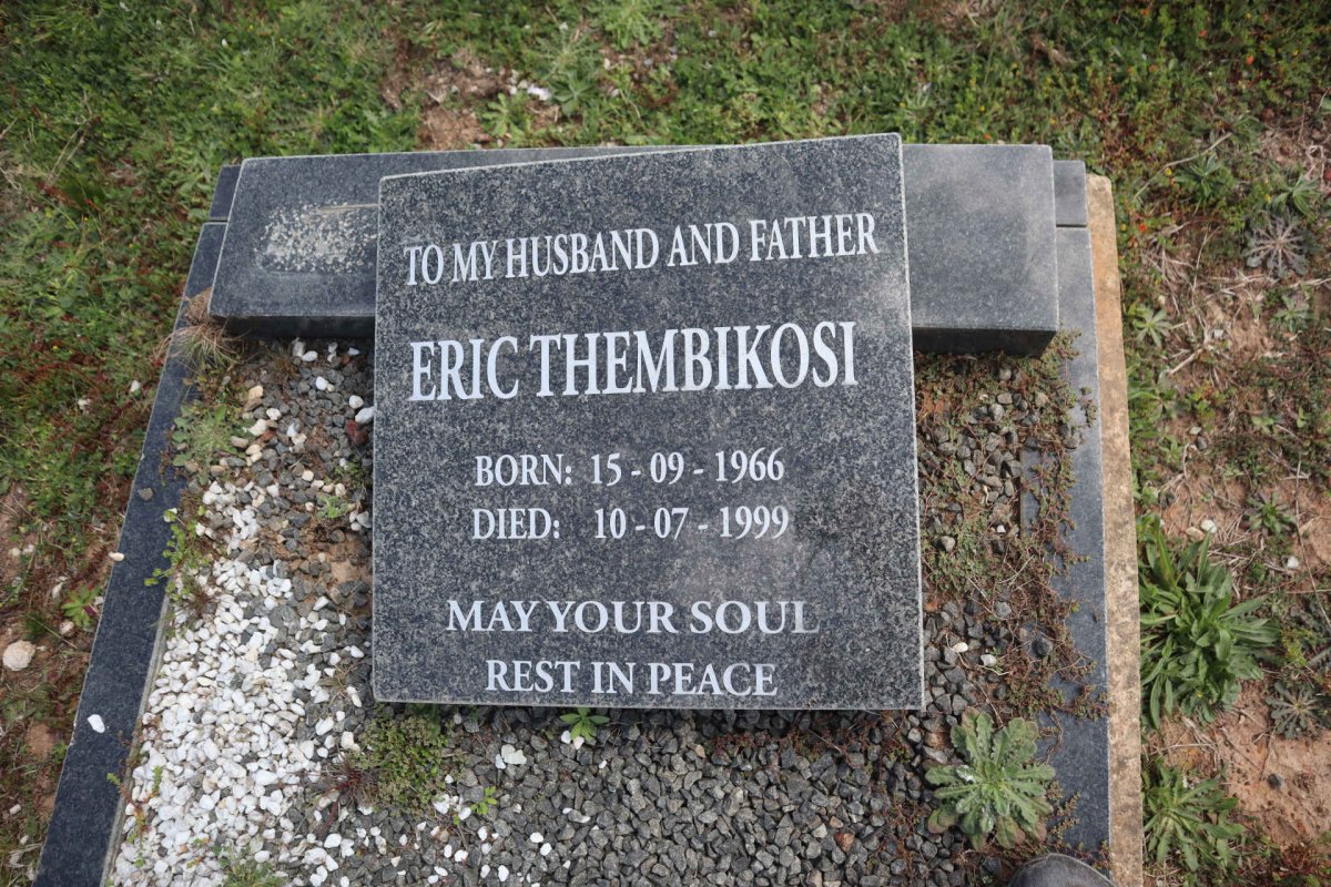 THEMBIKOSI Eric 1966-1999