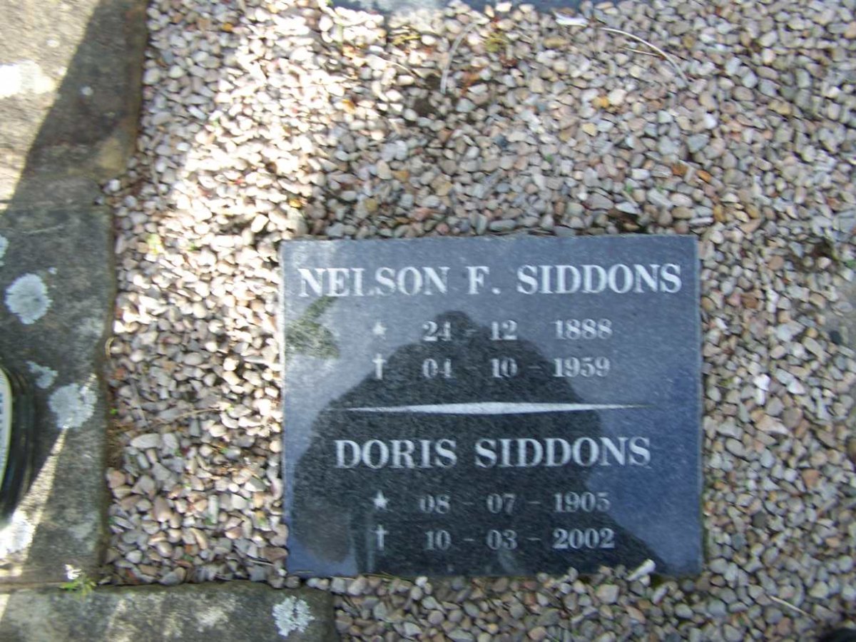 SIDDONS Nelson F. 1888-1959 &amp; Doris 1905-2002