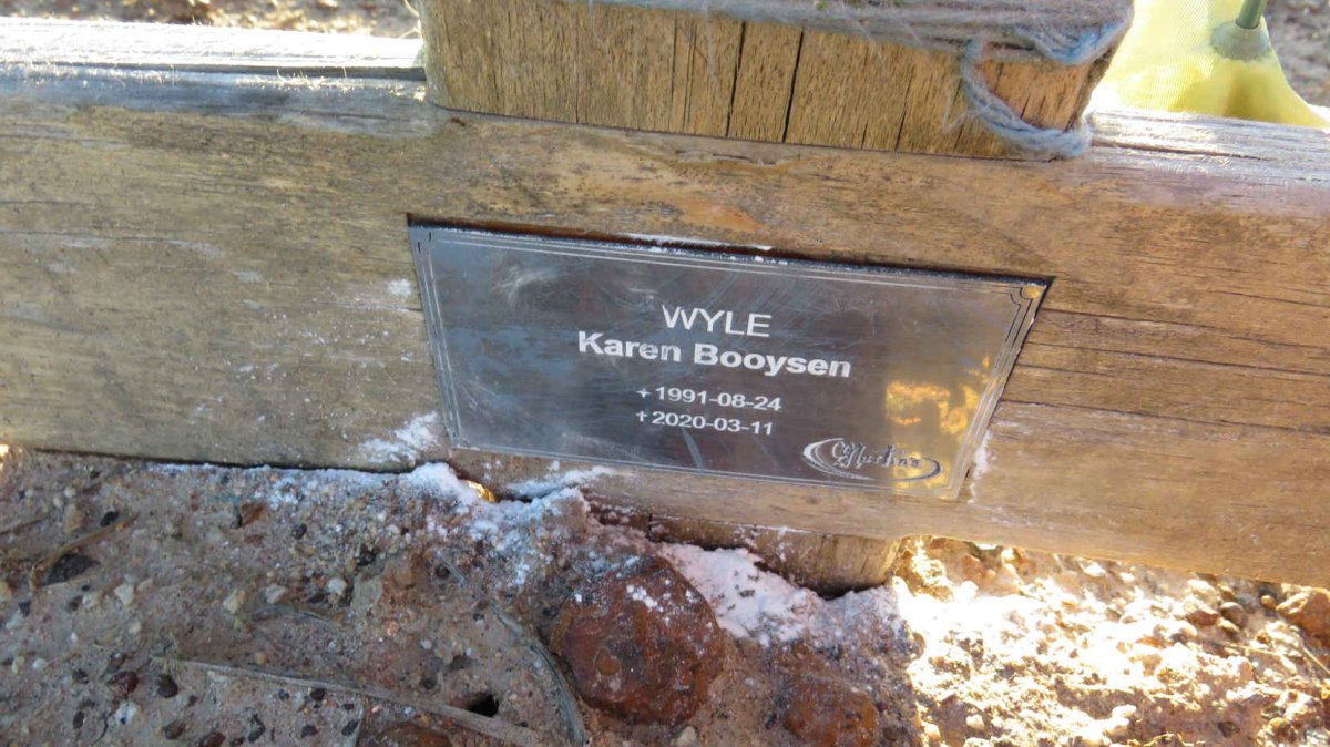 BOOYSEN Karen 1991-2020