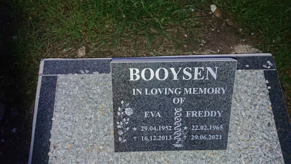 BOOYSEN Eva 1952-2013 :: BOOYSEN Freddy 1965-2021