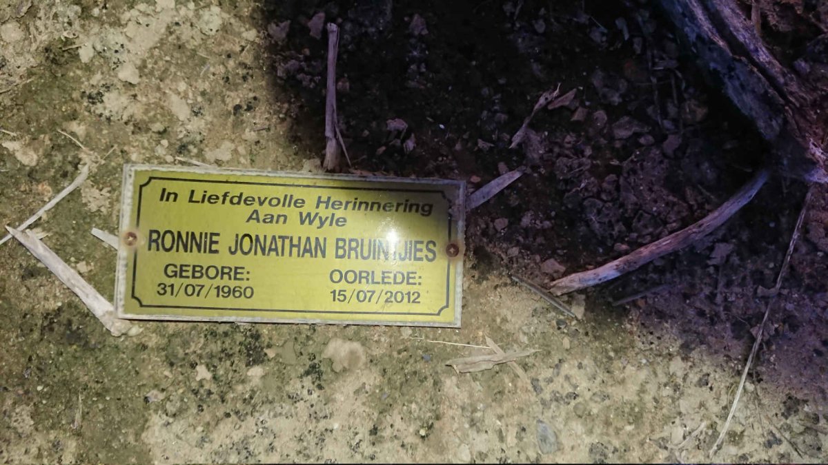 BRUINTJIES Ronnie Jonathan 1960-2012
