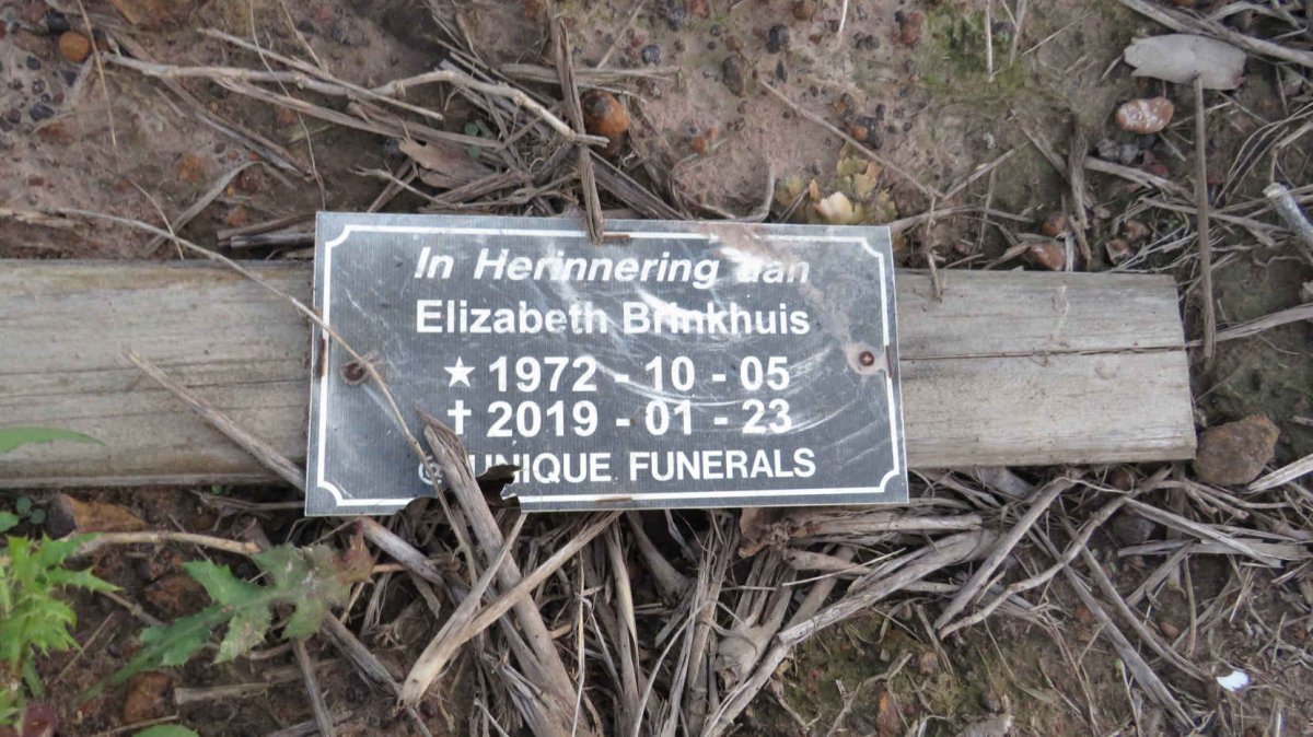 BRINKHUIS Elizabeth 1972-2019