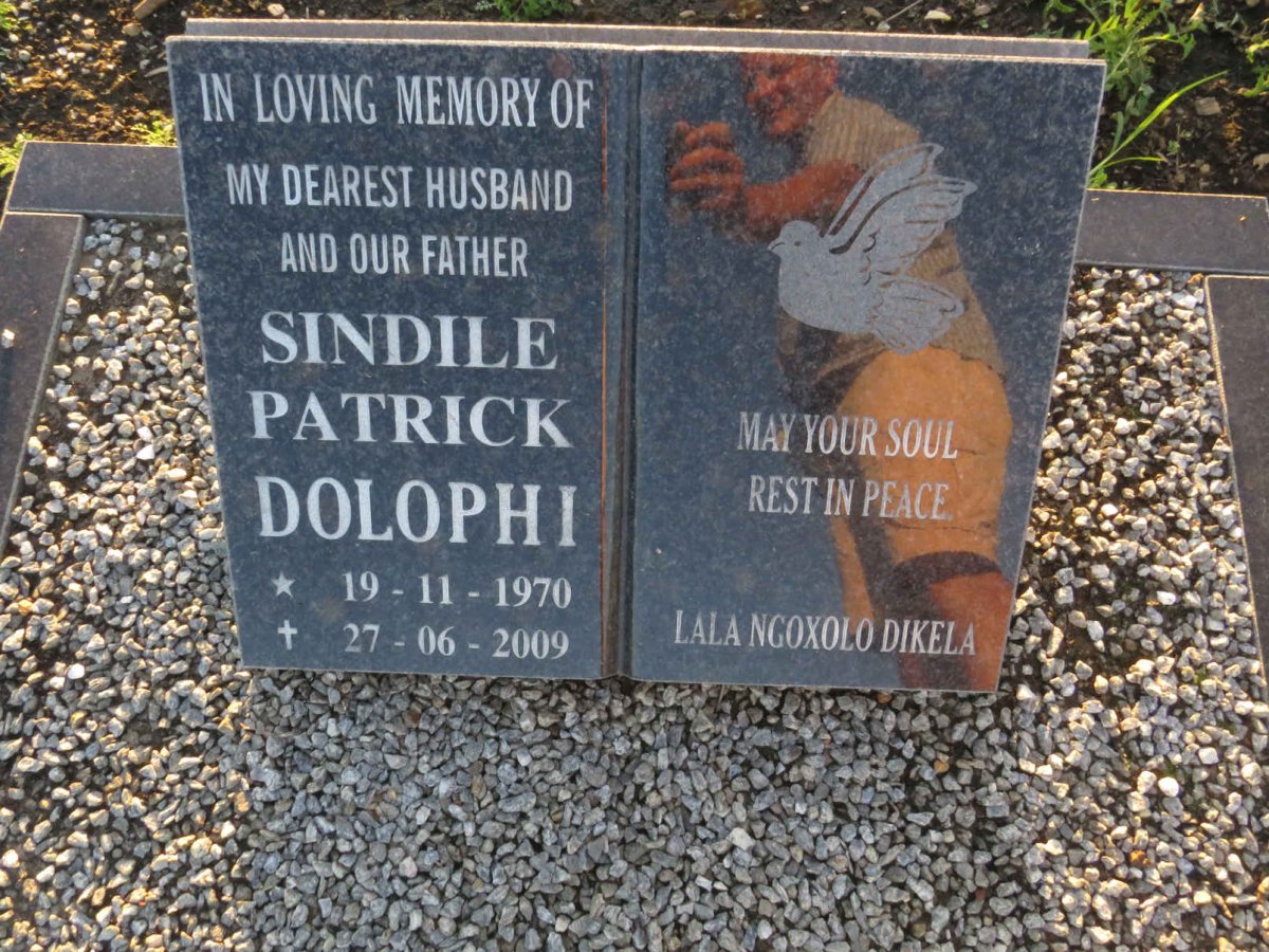 DOLOPHI Sindile Patrick 1970-2009