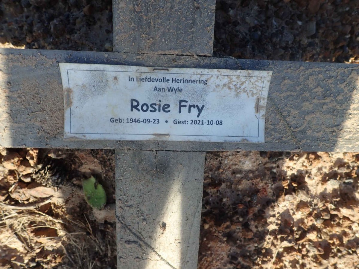 FRY Rosie 1946-2021