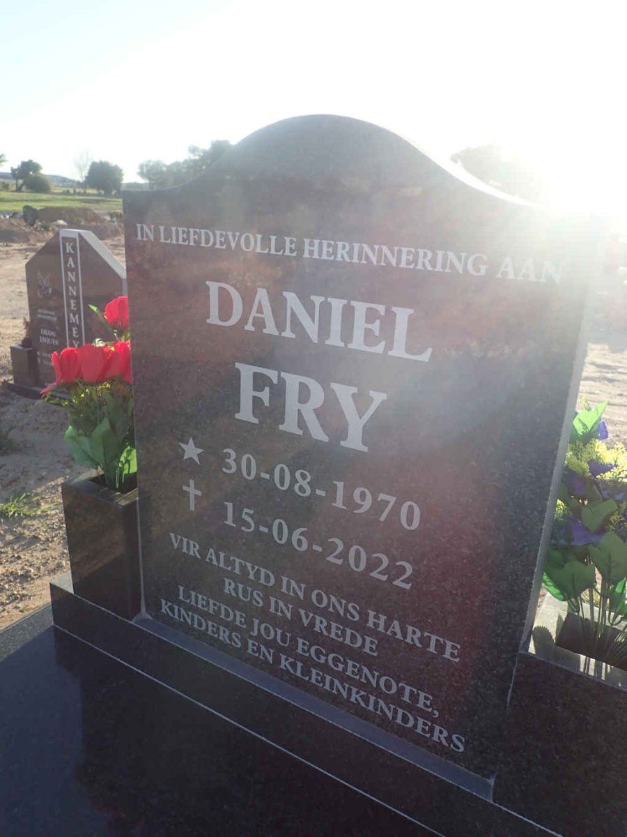 FRY Daniel 1970-2022