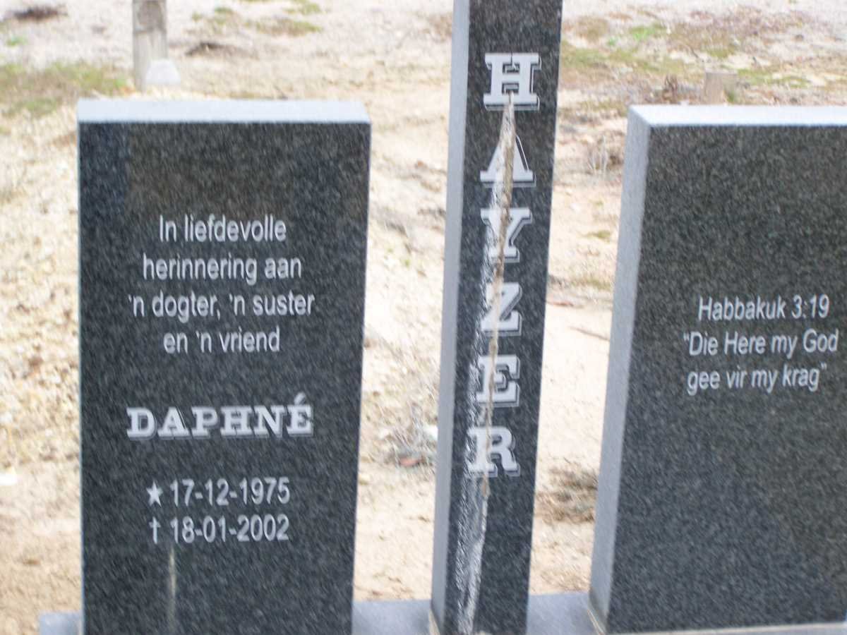 HAYZER Daphne 1975-2002