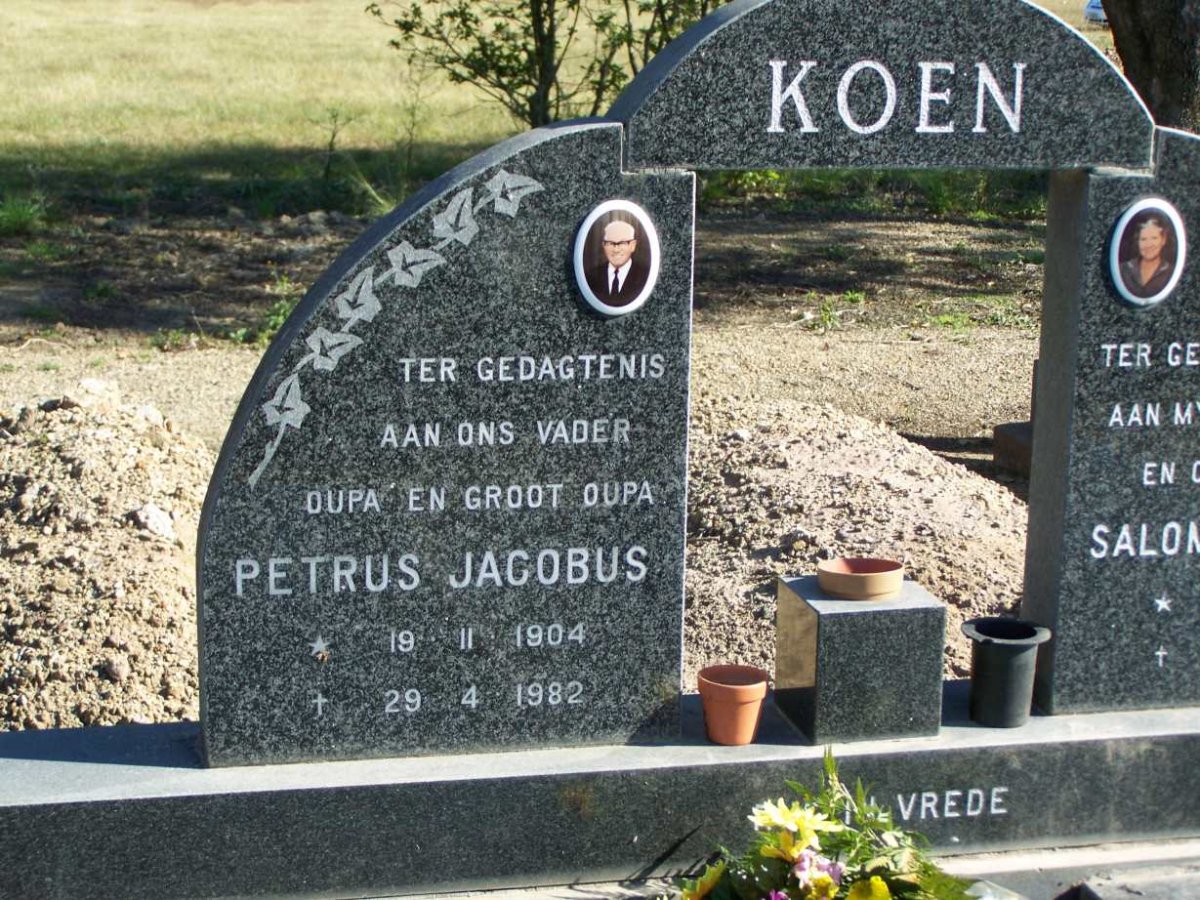 KOEN Petrus Jacobus 1904-1982 &amp; Salomina Maria 1914-1981