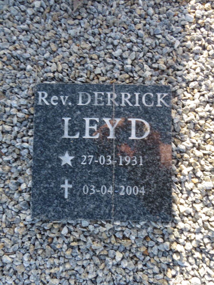 LEYD Derrick 1931-2004