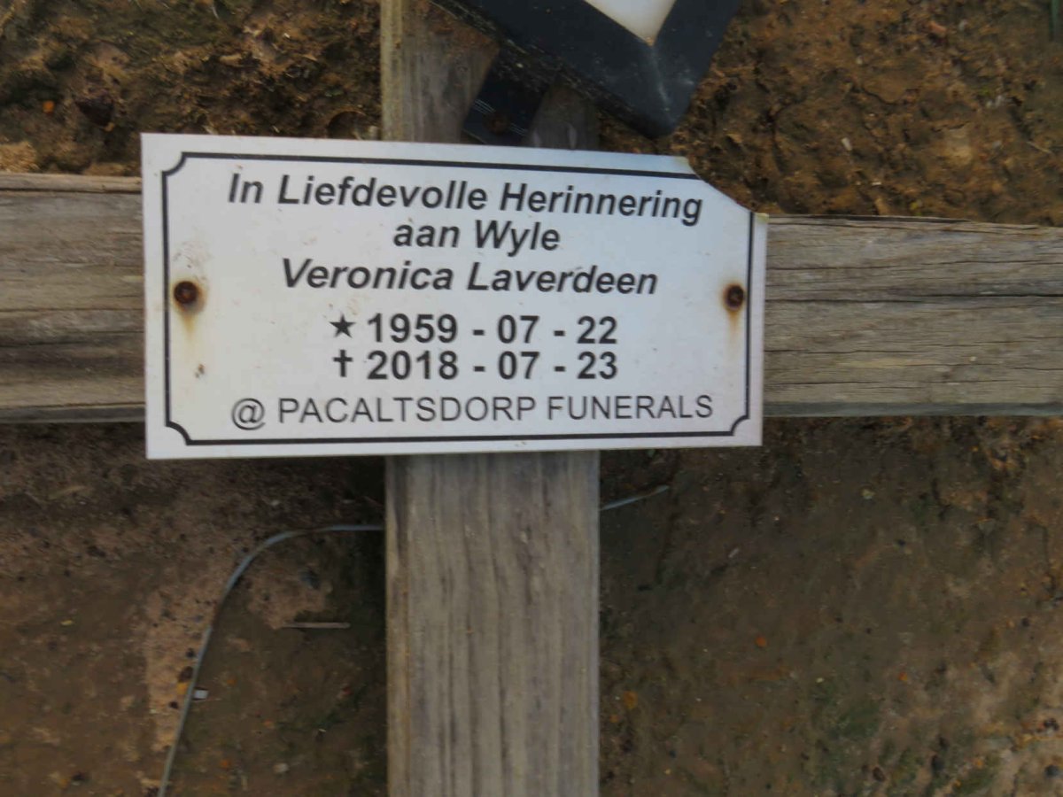 LAVERDEEN Veronica 1959-2018
