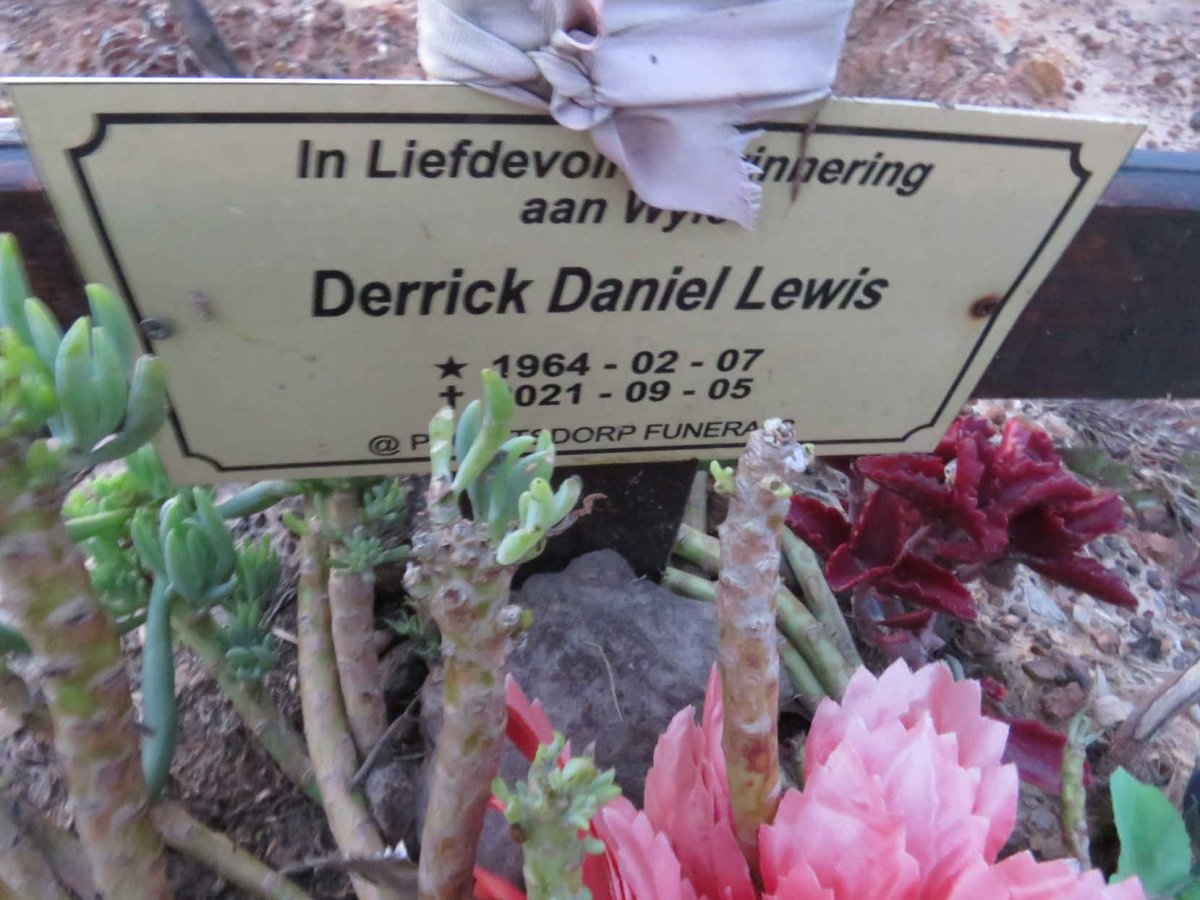 LEWIS Derrick Daniel 1964-2021