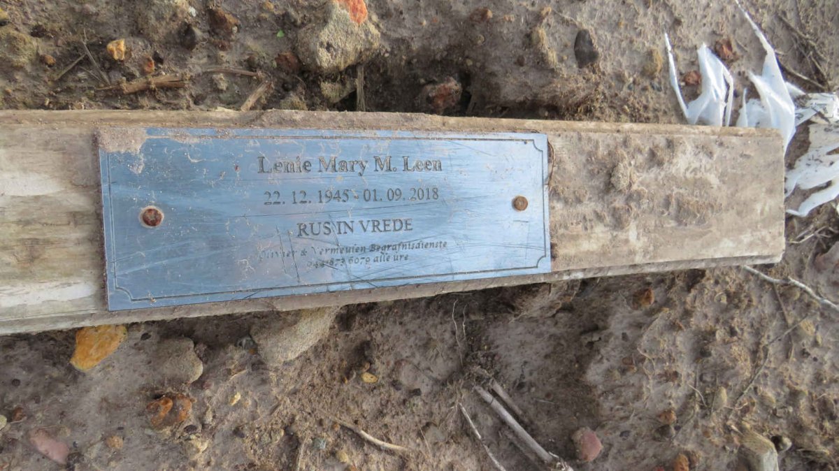 LEEN Leni Mary M. 1945-2018