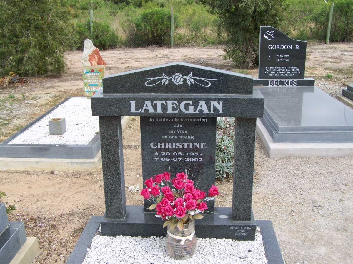 LATEGAN Christine 1957-2002
