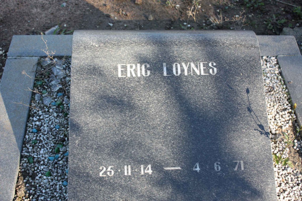 LOYNES Eric 1914-1971