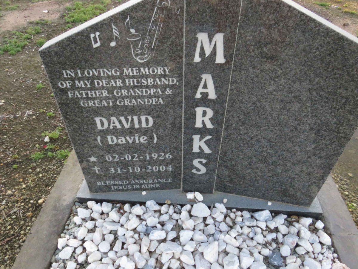 MARKS David 1926-2004 & Christina 1927-2014_1