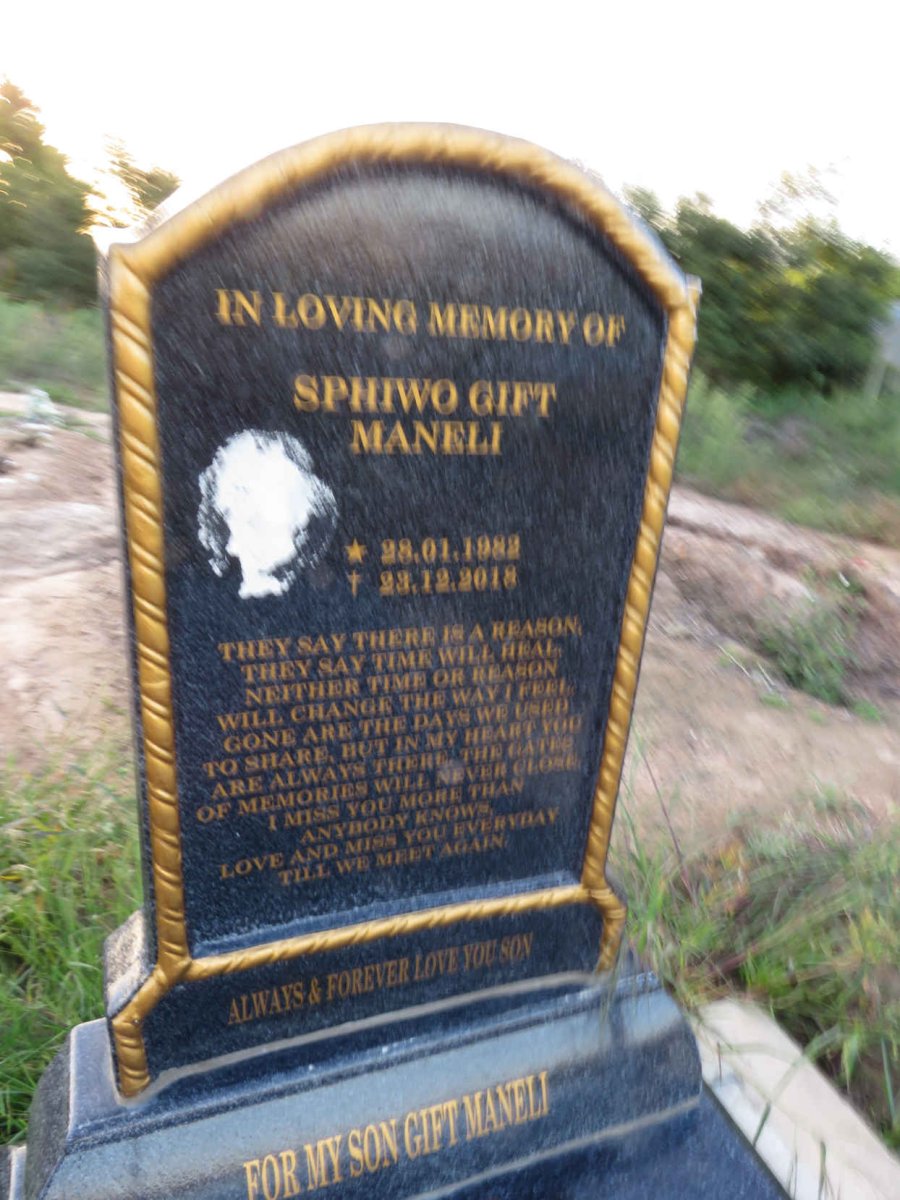 MANELI Sphiwo Gift 1982-2018
