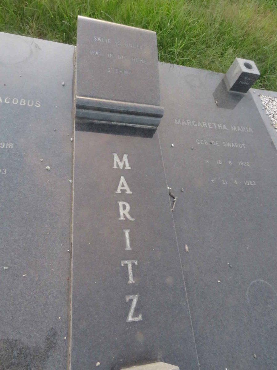MARITZ Petrus Jacobus 1918-1993 & Margaretha Maria DE SWARDT 1920-1982 _1