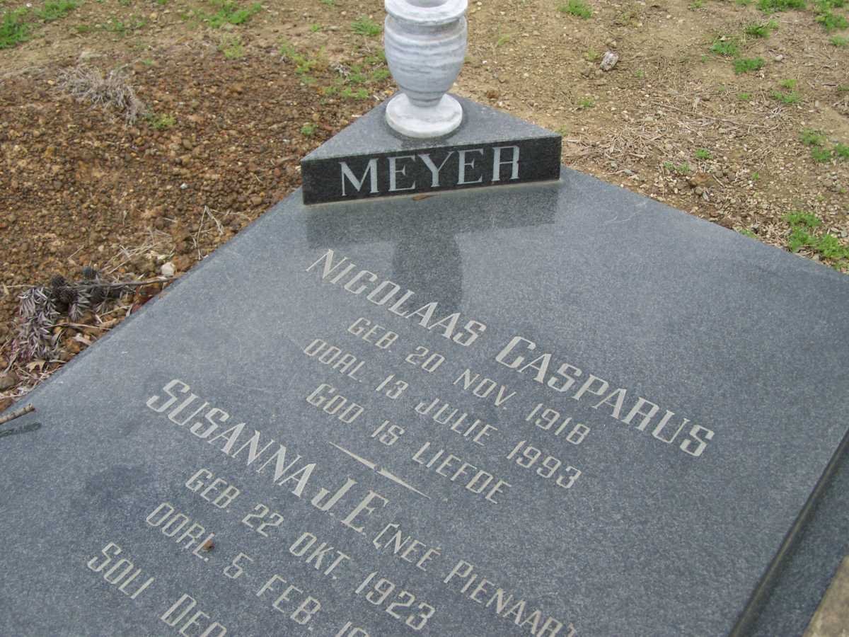 MEYER Nicolaas Casparus 1918-1993 &amp; Susanna J.E. PIENAAR 1923-1994