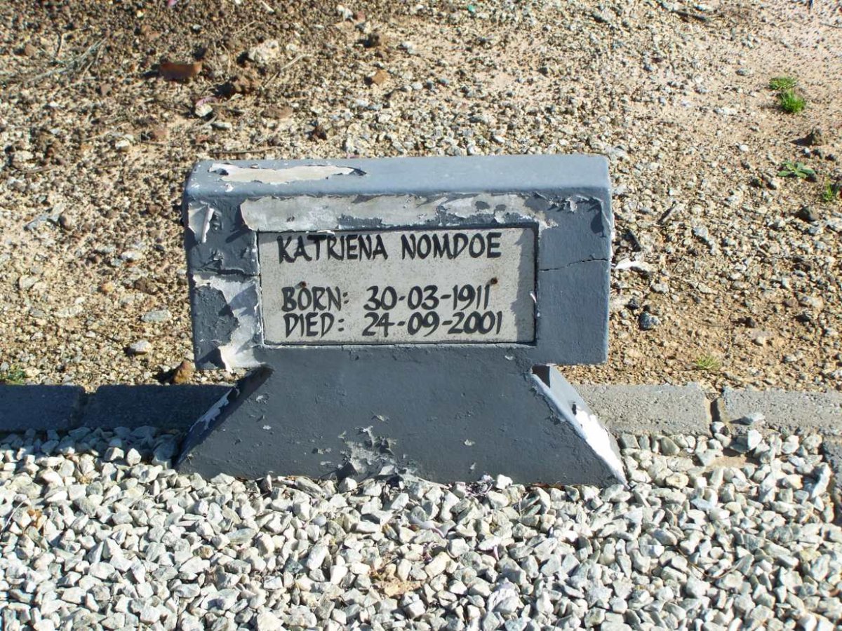 NOMDOE Katriena 1911-2001