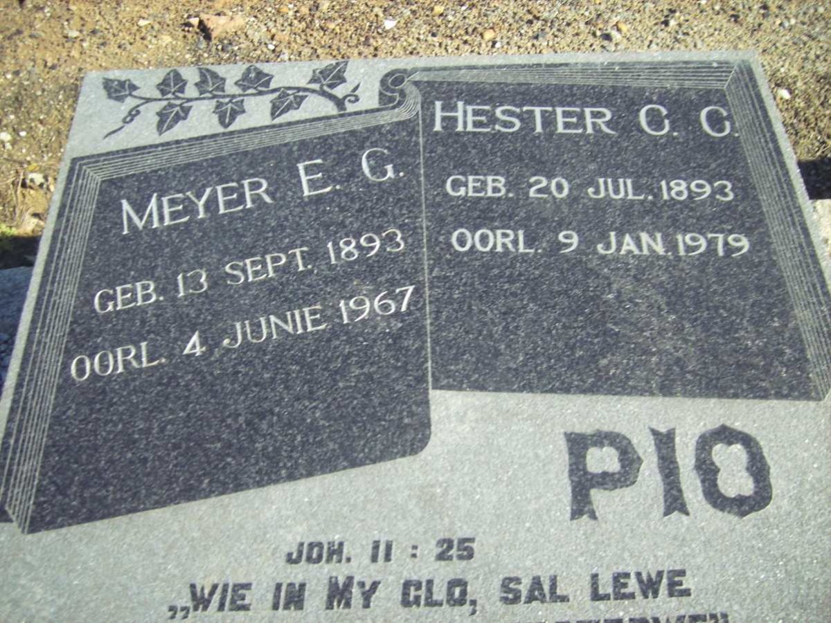 PIO Meyer E.G. 1893-1967 &amp; Hester C.C. 1893-1979