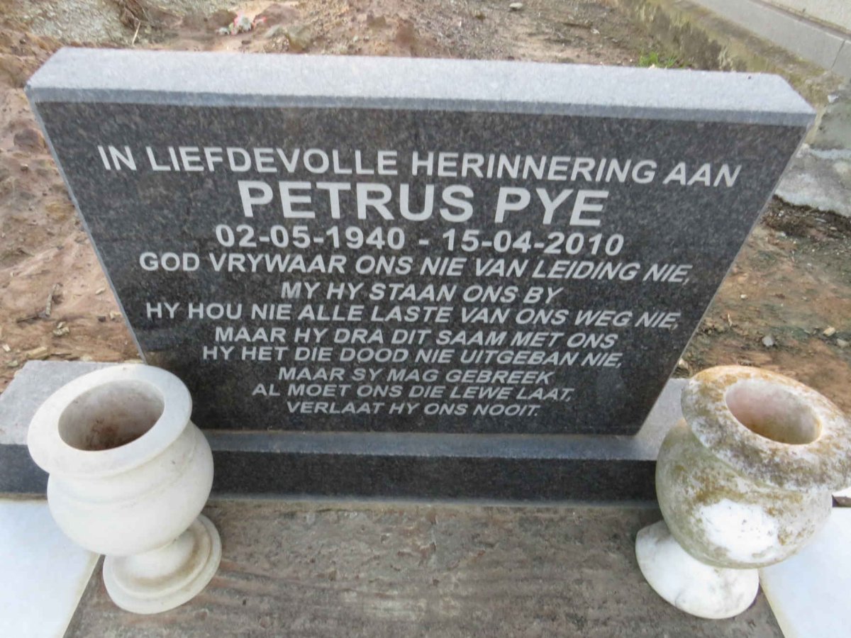 PYE Petrus 1940-2010