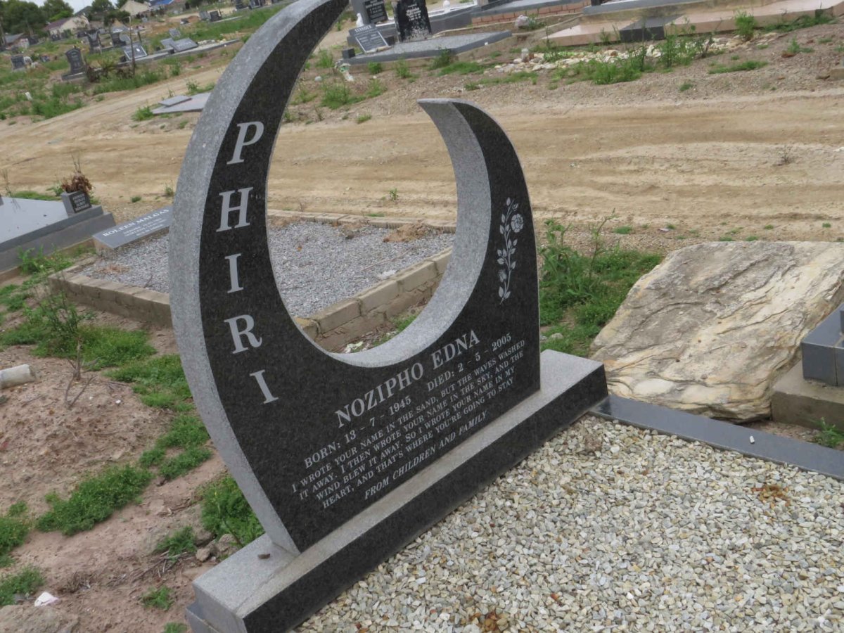 PHIRI Nozipho Edna 1945-2005