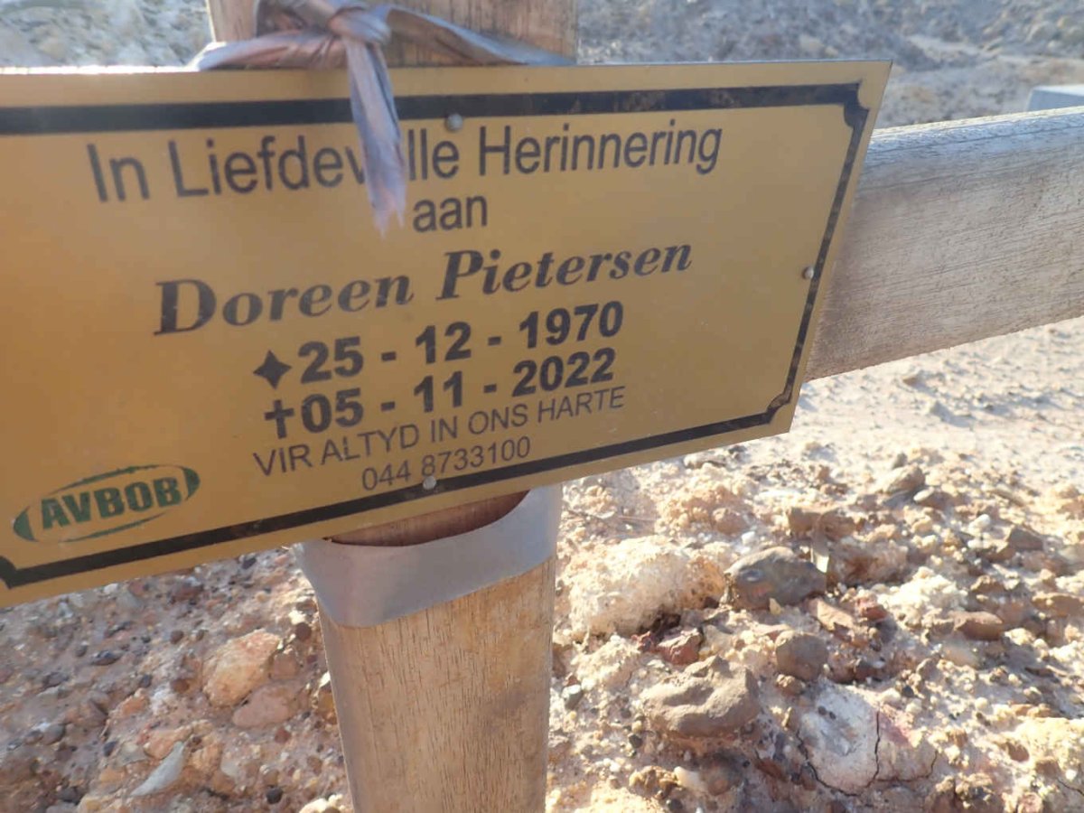 PIETERSEN Doreen 1970-2022