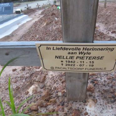 PIETERSE Nellie 1942-2022