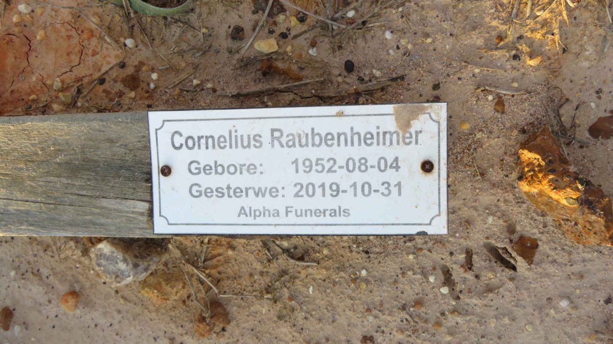 RAUBENHEIMER Cornelius 1952-2019