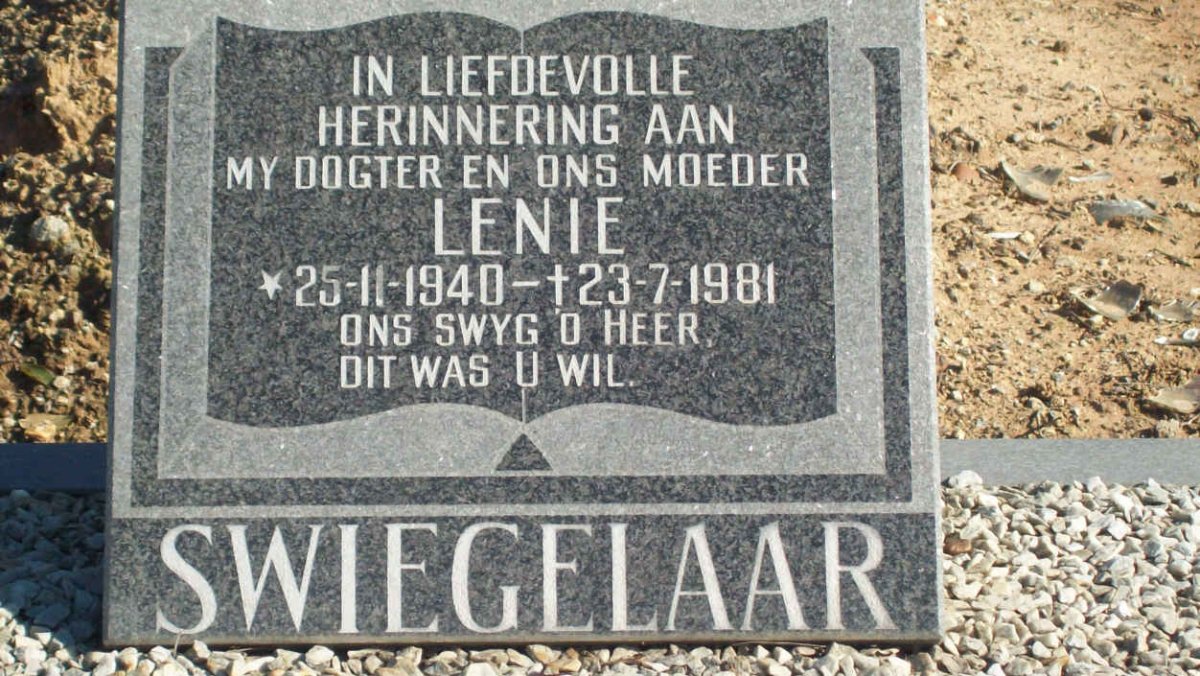 SWIEGELAAR Lenie 1940-1981