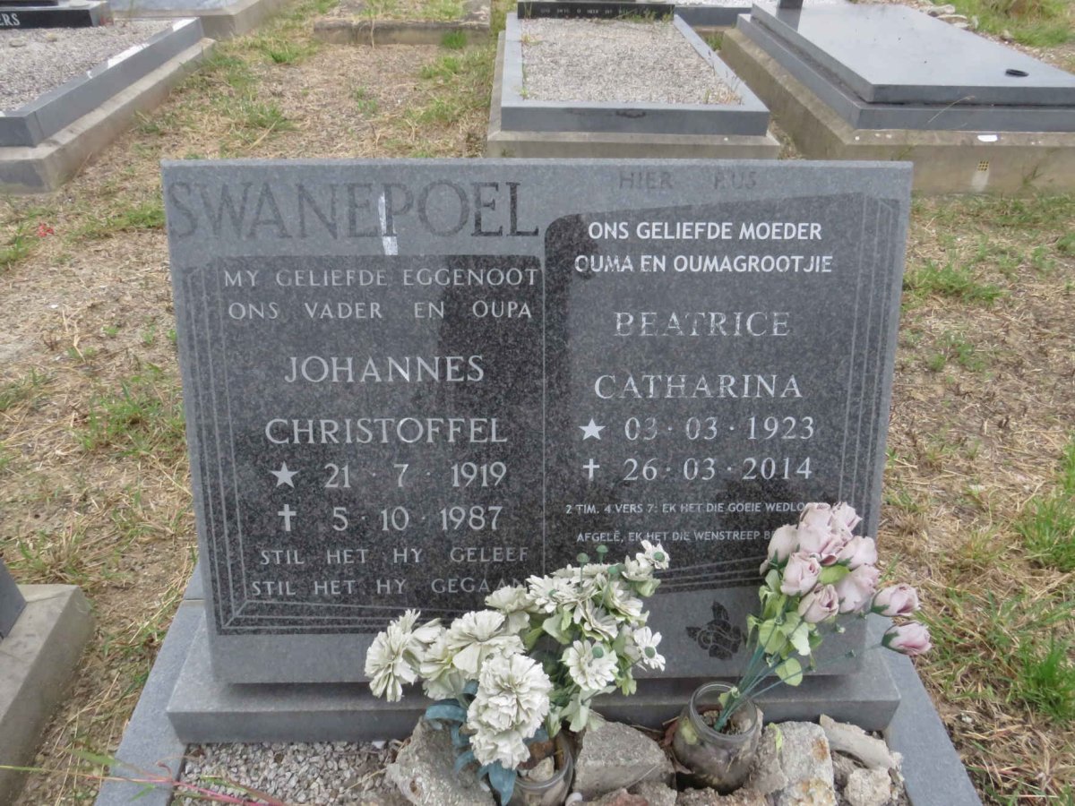 SWANEPOEL Johannes Christoffel 1919-1987 &amp; Beatrice Catharina 1923-2014