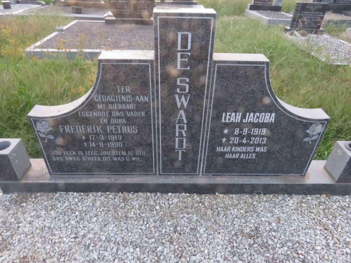 SWARDT Frederik Petrus, de 1919-1990 & Leah Jacoba 1919-2013