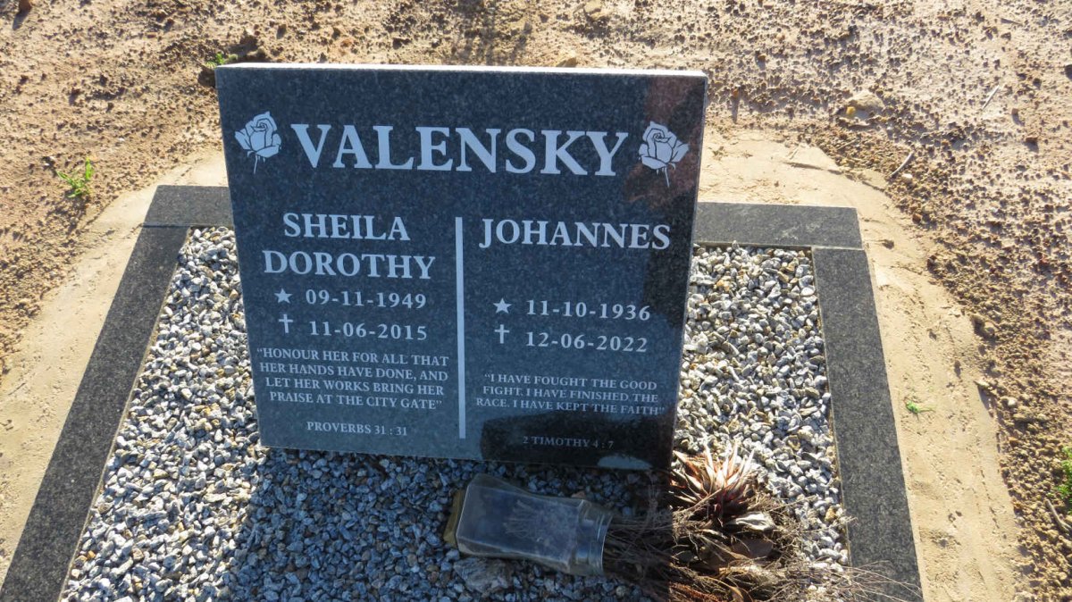 VALENSKY Johannes 1936-2022 & Sheila Dorothy 1949-2015