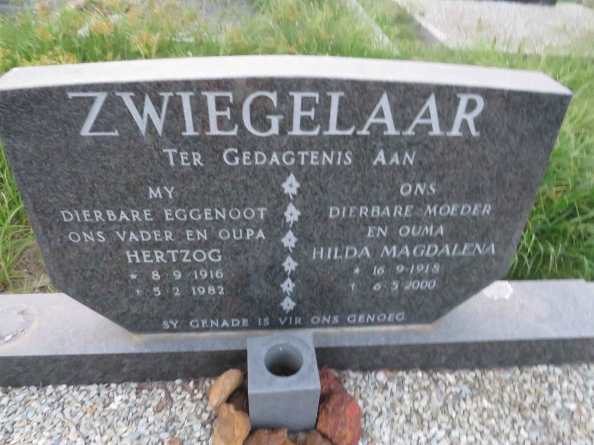 ZWIEGELAAR Hertzog 1916-1982 & Hilda Magdalena 1918-2000