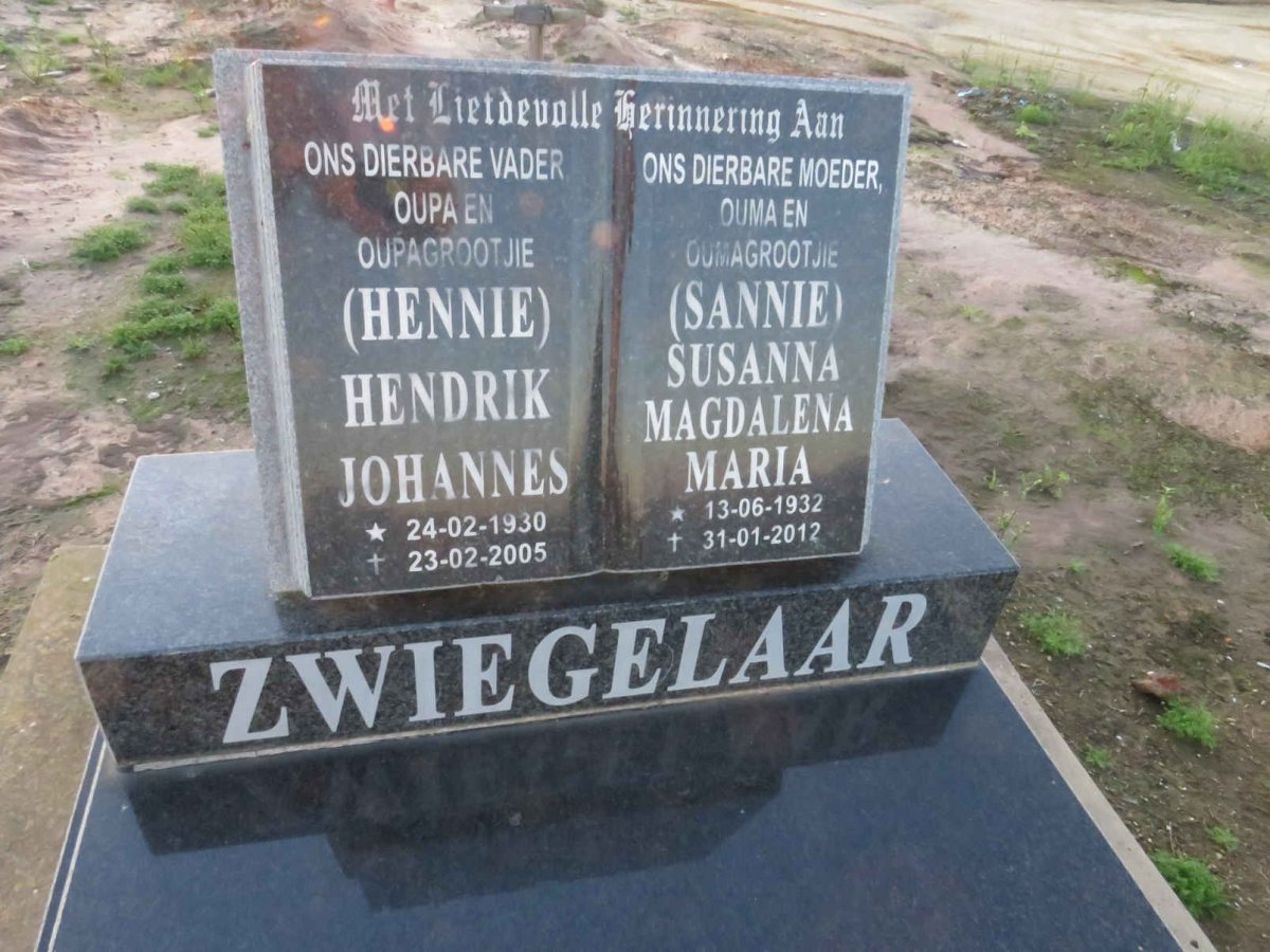 ZWIEGELAAR Hendrik Johannes 1930-2005 & Susanna Magdalena Maria 1932-2012