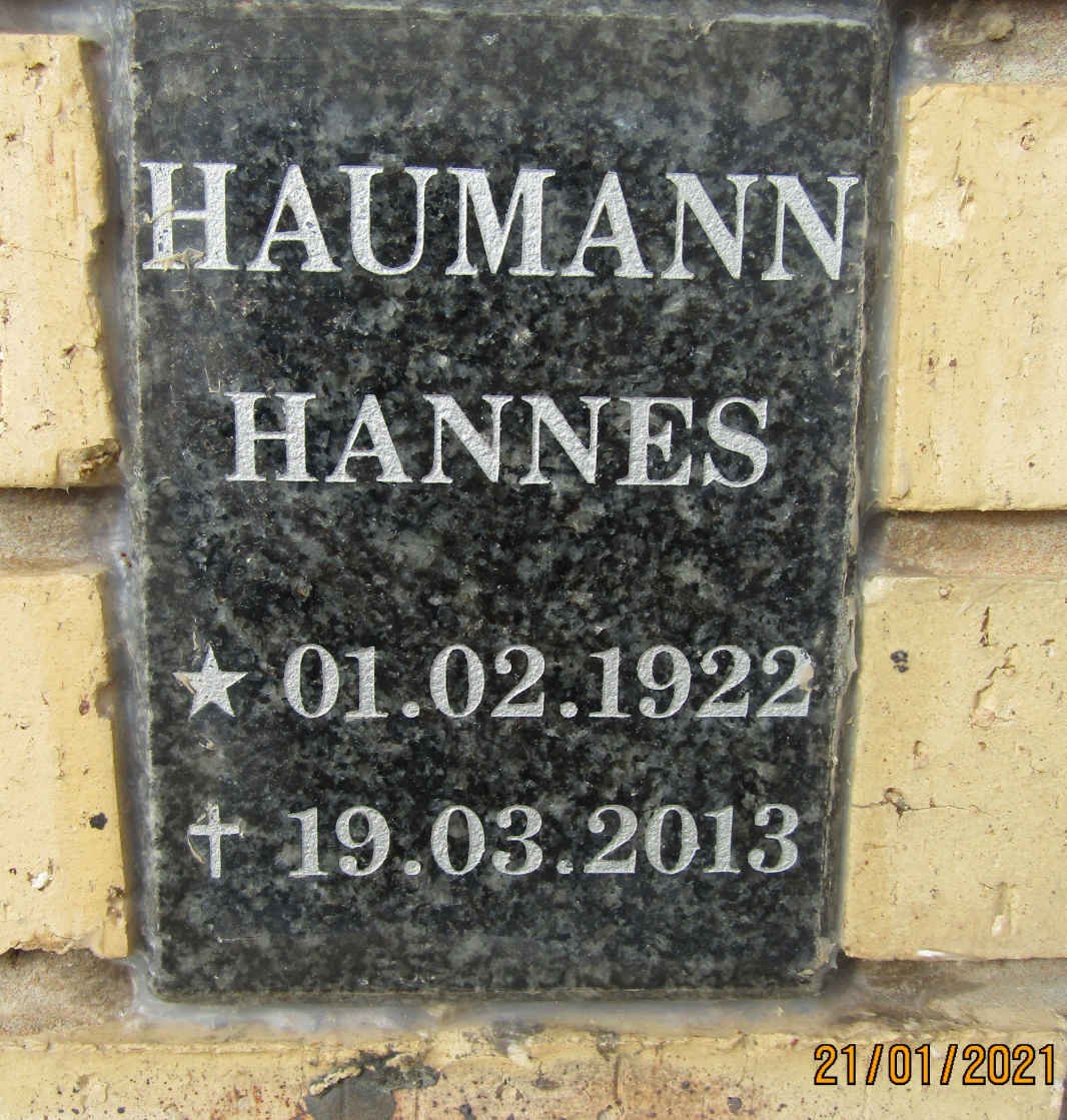 HAUMANN Hannes 1922-2013