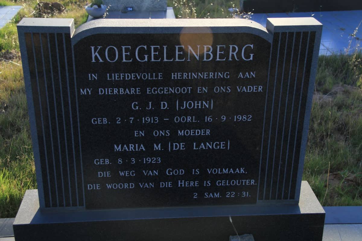 KOEGELENBERG G.J.D. 1913-1982 &amp; Maria M. DE LANGE 1923-