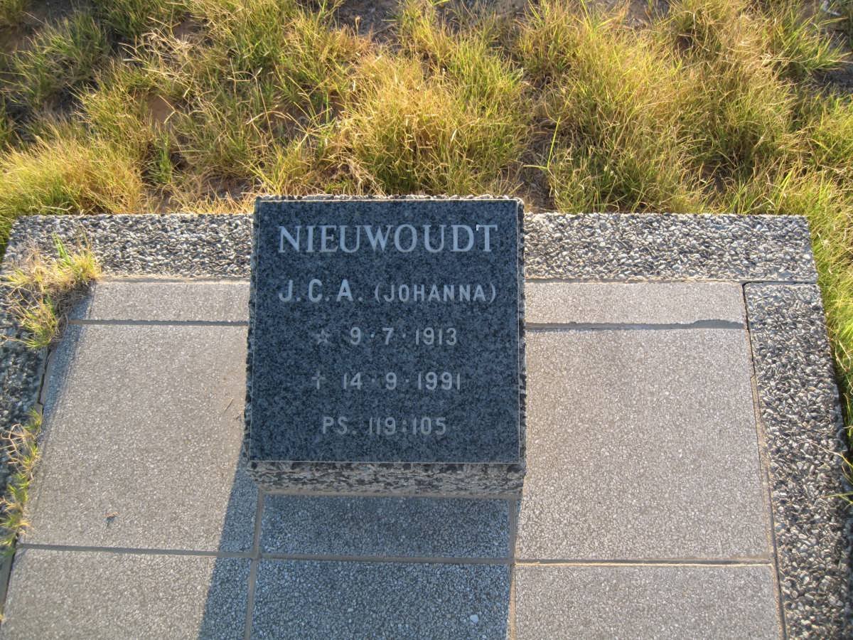 NIEUWOUDT J.C.A.  1913-1991