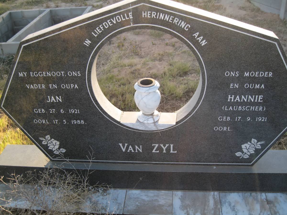 ZYL Jan, van 1921-1988 &amp; Hannie LAUBSCHER 1921-