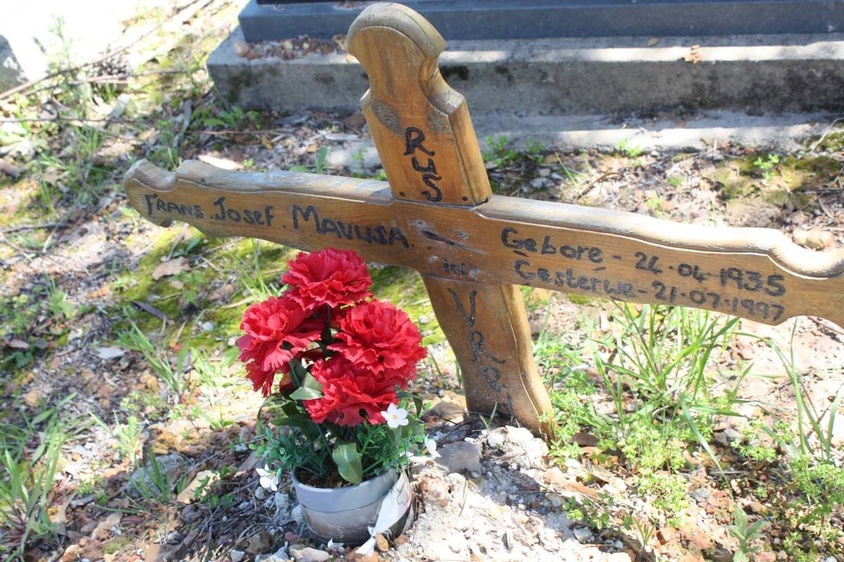 MAVUSA Frans Josef 1935-1997