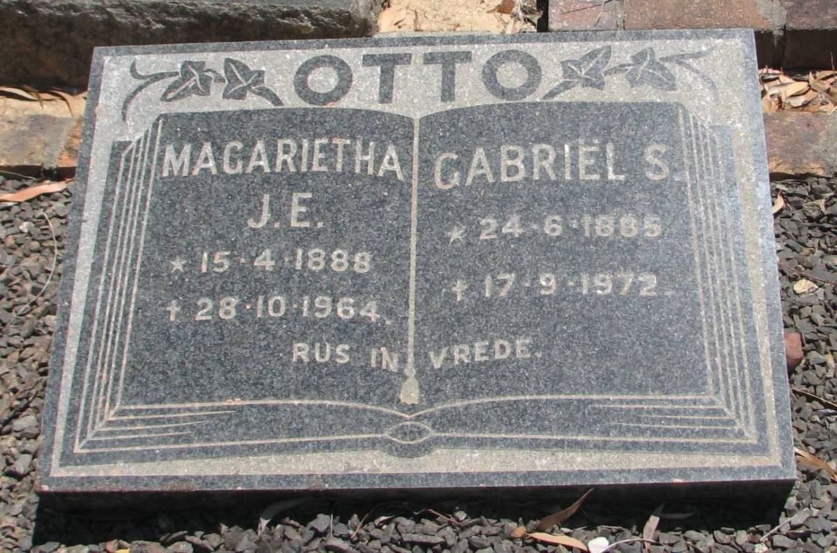 OTTO Gabriël S. 1885-1972 &amp; Magarietha J.E. 1888-1964