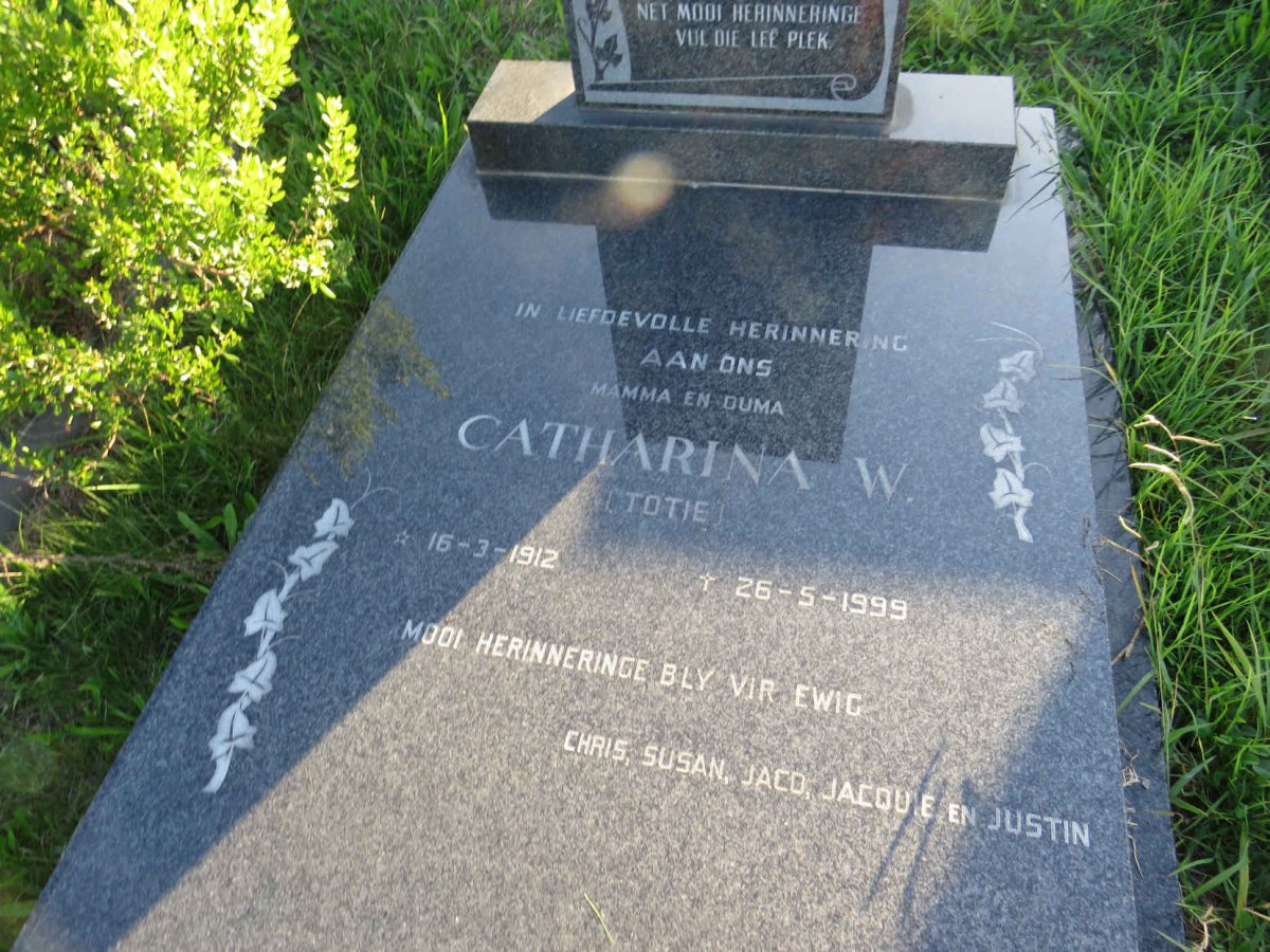 PIO Catharina W. 1912-1999