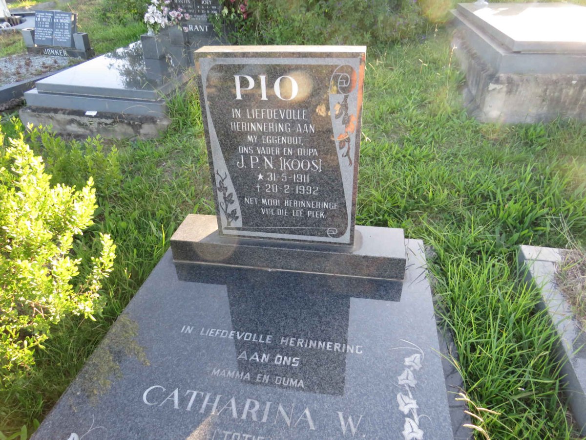 PIO J.P.N. 1911-1992 &amp; Catharina W. 1912-1999