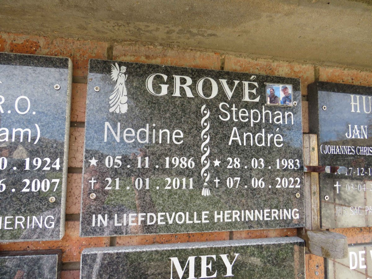 GROVE Stephan Andre 1983-2022 & Nedine 1986-2011