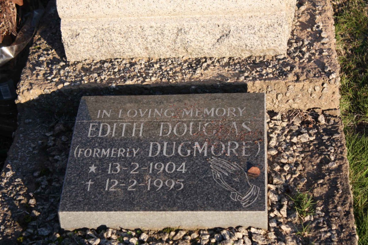 DOUGLAS Edith formerly DUGMORE 1904-1995